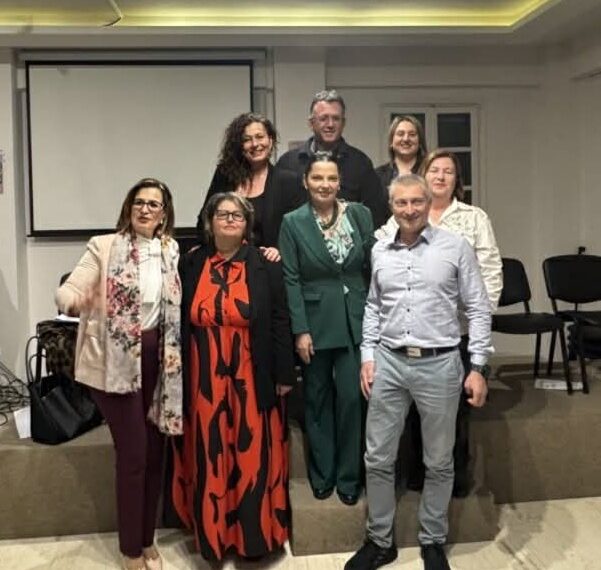 Με επιτυχία πραγματοποιήθηκε στην Ναύπακτο  η ημερίδα «Εκπαίδευση και Εργασία: Η γυναίκα στο επίκεντρο»