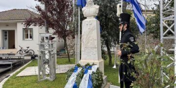 Τελετή απότισης φόρου τιμής στον Αρχηγό των Μεσολογγιτών Αθανάσιο Ραζηκότσικα