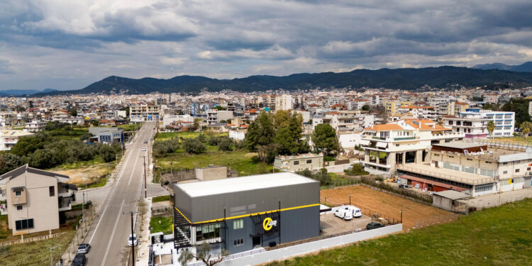 Νέο «στολίδι» στο Αγρίνιο: Εντυπωσιάζει το νέο αρχιτεκτονικό έργο της ART4BΗ