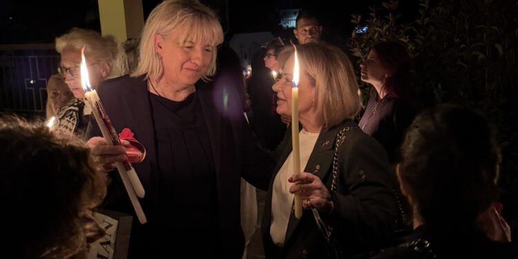 Ανάσταση στο Κοιμητήριο και στο Νοσοκομείο Αγρινίου έκανε η Χριστίνα Σταρακά