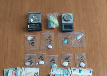 Επεισοδιακή σύλληψη διακινητή ναρκωτικών στη Λευκάδα από αστυνομικούς του Αγρινίου (ΦΩΤΟ)