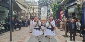 Συγκίνηση και κατάνυξη στο Αγρίνιο: Χιλιάδες πιστοί στη μεγάλη γιορτή της Ζωοδόχου Πηγής και στην λιτανεία της θαυματουργής Εικόνας