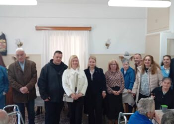 Μήνυμα Αναστάσεως και Αγάπης στο Γηροκομείο της Χριστιανικής Ένωσης από τη Δημοτική Κοινότητα Αγρινίου