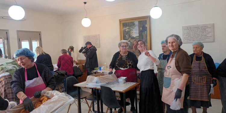 Αγρίνιο: Πάνω από 50 εθελόντριες ενώνουν δυνάμεις για το Πάσχα – Ένα συγκινητικό κύμα προσφοράς και αγάπης