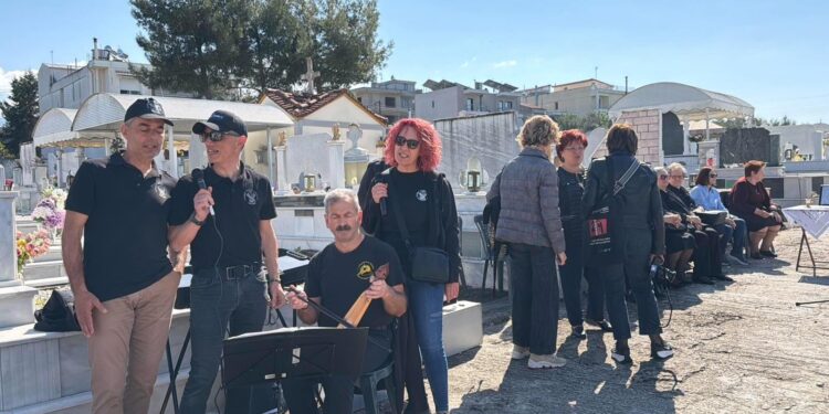 Συγκίνηση στο Αγρίνιο: Αναβίωσε το Ταφικό Έθιμο των Ποντίων στο κοιμητήριο Αγίου Κωνσταντίνου (ΒΙΝΤΕΟ)