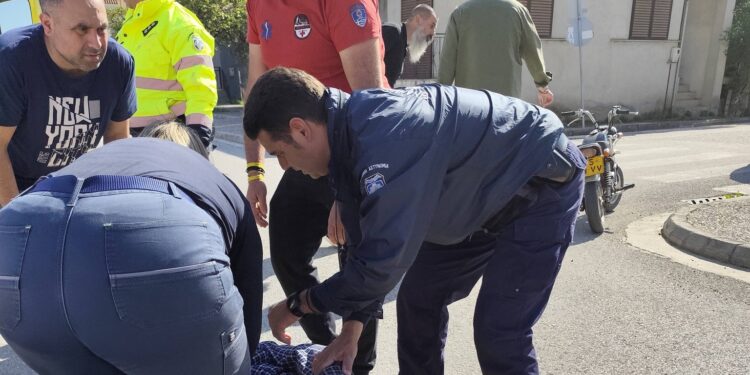 Μεσολόγγι – Μοτοσυκλέτα εξετράπη της πορείας της, τραυματίας ο οδηγός