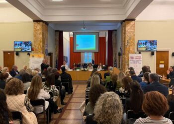 Αγρίνιο:Με μεγάλη συμμετοχή η ημερίδα για την εφηβεία, τη σχολική βία και την παραβατικότητα ανηλίκων (φωτο – βίντεο)