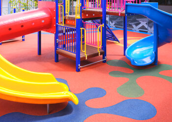 Πάσχα 2026: 12 οδηγίες για την προστασία των παιδιών – Τι πρέπει να προσέχουν οι γονείς