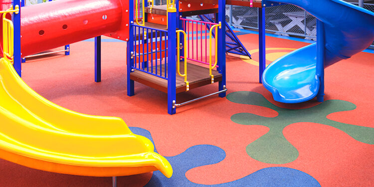 Πάσχα 2026: 12 οδηγίες για την προστασία των παιδιών – Τι πρέπει να προσέχουν οι γονείς