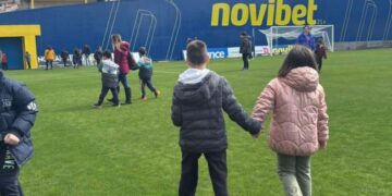 Tο 2ο Ειδικό Δημοτικό Σχολείο Αγρινίου στο γήπεδο του Παναιτωλικού