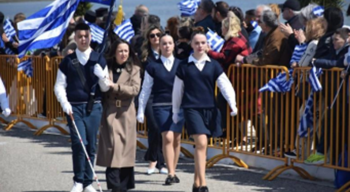 Γυμνάσιο Γαβαλούς: Βράβευση του μαθητή Ιωάννη Παπαθανασίου από την τράπεζα Eurobank