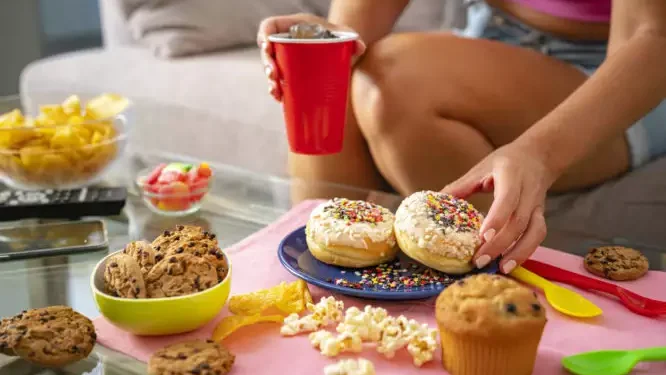 Ζάχαρη: Έξυπνα κόλπα για να την μειώσετε χωρίς να νιώθετε στέρηση