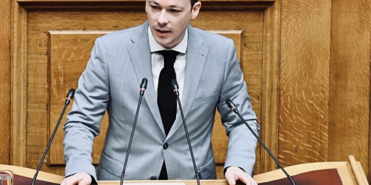 Μίλτος Ζαμπάρας: Η κυβέρνηση αφήνει χιλιάδες νέους στον αέρα με το «Σπίτι μου ΙΙ»