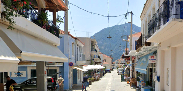 Μύτικας: Αναστάτωση στον πεζόδρομο μετά από περιστατικό σε σούπερ μάρκετ – Ενημερώθηκε η Αστυνομία