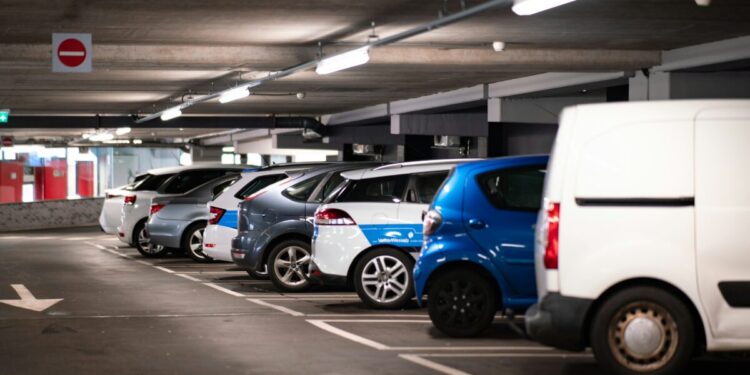 Πάρκινγκ με τιμές μεζονέτας: Δείτε πόσο κοστίζουν