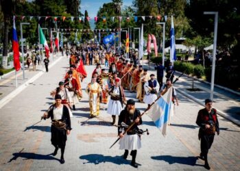 Αναστάσιμη Θεία Λειτουργία στον Κήπο των Ηρώων