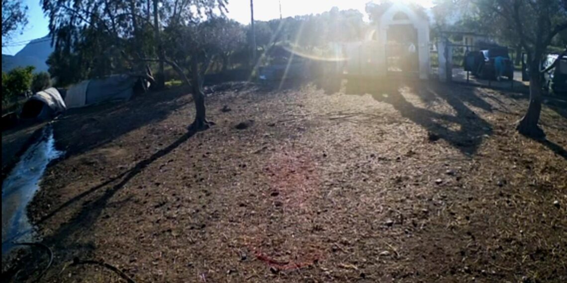 Διάρρηξη μέρα μεσημέρι στην Αλυζία – Άρπαξαν εργαλεία από επαγγελματία μέσα από αυτοκίνητο