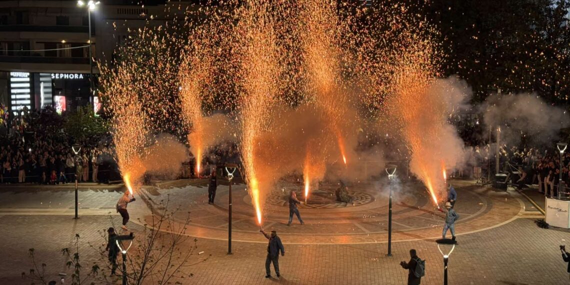 Αγρίνιο: Τα χαλκούνια εντυπωσίασαν για μία ακόμη χρονιά – Φαντασμαγορικό θέαμα! (ΦΩΤΟ -ΒΙΝΤΕΟ)