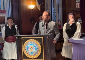 Ν. Φαρμάκης: Στη Νέα Υόρκη, η καρδιά του Ελληνισμού χτυπά πάντα πιο δυνατά