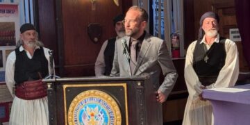 Ν. Φαρμάκης: Στη Νέα Υόρκη, η καρδιά του Ελληνισμού χτυπά πάντα πιο δυνατά