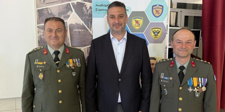 Νέα διοίκηση στο ΚΕΝ Μεσολογγίου – Παράδοση και παραλαβή στο 2/39 ΣΕ παρουσία του Αντιπεριφερειάρχη Θ. Μαυρομμάτη.