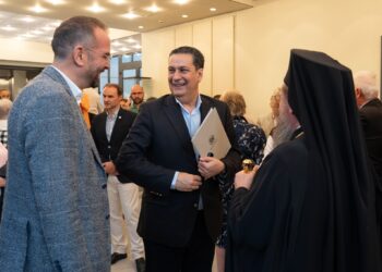 Αγρίνιο: Σε κλίμα βαθιάς συγκίνησης η βραδιά τιμής για τον Νίκο Γράψα – Το όνομά του δόθηκε στην αίθουσα του Παπαστρατείου