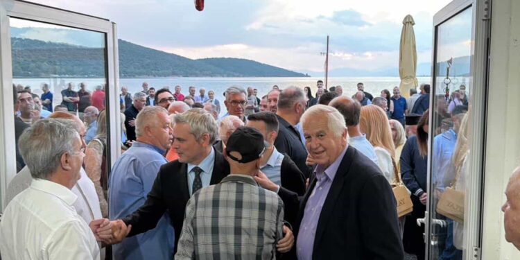 Με μεγάλη συμμετοχή η πολιτική εκδήλωση του Κωνσταντίνου Καραγκούνη στην Αμφιλοχία (βιντεο)