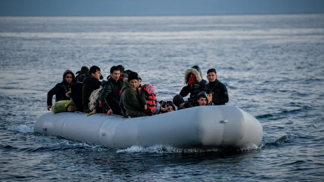 Επιχείρηση διάσωσης 23 μεταναστών στα ανοιχτά του ακρωτηρίου Ταίναρου με τη συμμετοχή της Frontex