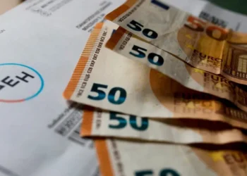 Συνελήφθησαν “μαϊμού” υπάλληλοι του ΔΕΔΔΗΕ που εξαπατούσαν πολίτες – Είχαν δράσει και στη Ναύπακτο