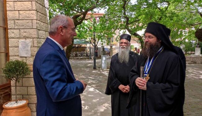 Στο Δήμο Θέρμου η Κοινότητα του Αγίου Όρους