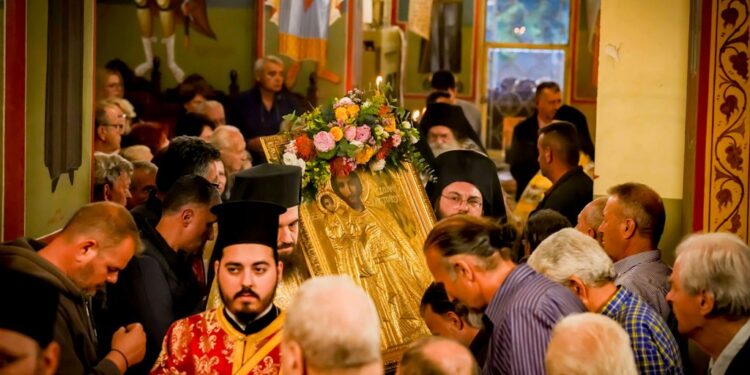 Λαμπρός Εσπερινός για τον Άγιο Χριστοφόρο στο Αγρίνιο – Παρουσία της Ιεράς Κοινότητας Αγίου Όρους