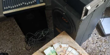 Μεσολόγγι: Ξεσήκωσε τη γειτονιά – Έπαιζε μουσική στη διαπασών τα ξημερώματα (ΦΩΤΟ)