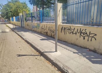 Αγρίνιο: Δημότες επισημαίνουν την εικόνα γύρω από τα δημοτικά σχολεία της Χέντερσον
