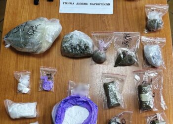 Αγρίνιο: Χειροπέδες σε τέσσερα μέλη εγκληματικής οργάνωσης για διακίνηση ναρκωτικών (ΦΩΤΟ)