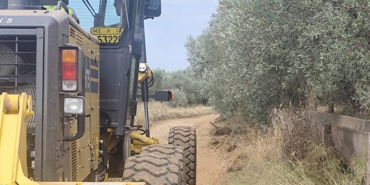 Παρεμβάσεις της Περιφέρειας συντήρησης στην αγροτική οδοποιία του Καινουργίου για ενίσχυση της προσβασιμότητας και της πολιτικής προστασίας