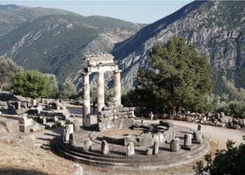 Εκδρομή στους Δελφούς από το Σύνδεσμο Εφέδρων Αξιωματικών Αιτωλοακαρνανίας στις 28 Ιουνίου