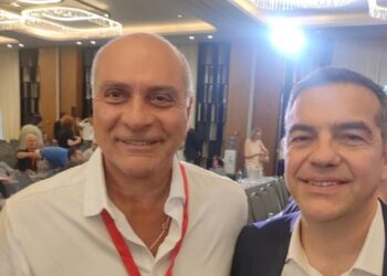 Η νέα διπλή διαδρομή του Γιάννη Γράψα: Μπάσκετ και πολιτική στο πλευρό του Τσίπρα