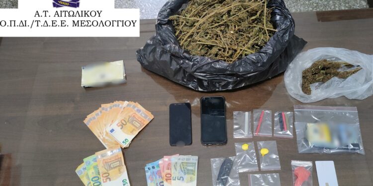 Αιτωλικό: Βρήκαν κοκαΐνη σε αυτοκίνητο – Ο «Sporty» μύρισε χασίς σε βαρέλι σε αποθήκη (ΦΩΤΟ)