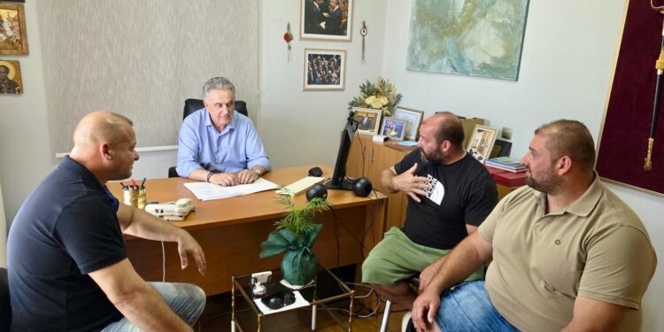 Αλιείς Τριχωνίδας: Ζητούν αλλαγή στην περίοδο απαγόρευσης αλιείας της αθερίνας
