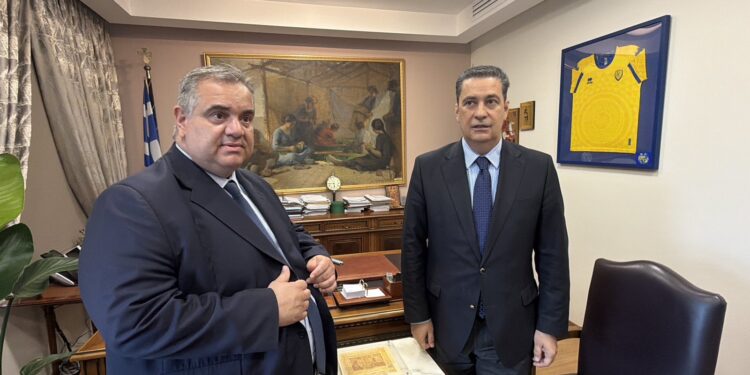 Στο Δημαρχείο Αγρινίου ο Βασίλης Σπανάκης – Συνάντηση με Παπαναστασίου μετά τις επαφές με τους φορείς (ΦΩΤΟ – ΒΙΝΤΕΟ)