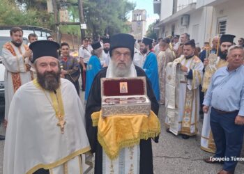 Το Ιερό Λείψανο του Αγίου Αρσενίου του Καππαδόκου υποδέχτηκε η Ενορία της Αγίας Παρασκευής Αγρινίου