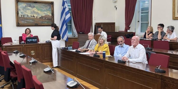 Παρέμβαση στην Ειδική Μόνιμη Επιτροπή Προστασίας Περιβάλλοντος της Βουλής «Πλαστικά- Μικροπλαστικά στη γεωργία και στα αγροτικά εδάφη»
