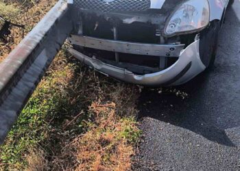Τροχαίο-σοκ κοντά στη Ναύπακτο – Σοβαρά τραυματίες μητέρα και γιος (ΦΩΤΟ)