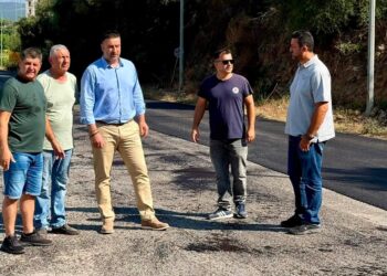 Ασφαλτοστρώνεται το Λεσίνι – Έργο 2 χιλιομέτρων για ασφαλέστερες μετακινήσεις