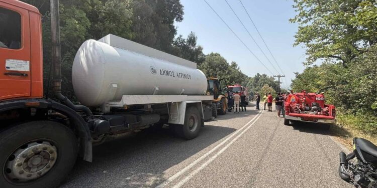 Χωρίς ενεργό μέτωπο η φωτιά στο Άνω Κεράσοβο Αγρινίου (ΦΩΤΟ – ΒΙΝΤΕΟ) – ΝΕΟΤΕΡΑ