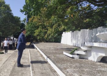 Με συγκίνηση ολοκληρώθηκαν οι εκδηλώσεις μνήμης στα Καλύβια για τους 59 εκτελεσθέντες πατριώτες