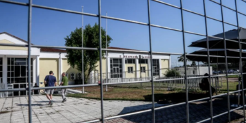 Τέμπη: Την Τετάρτη συνεχίζεται η δίκη – Αιτήματα αναβολής και ενστάσεις ακυρότητας του κλητηρίου θεσπίσματος