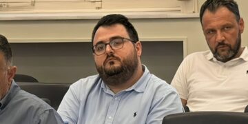 Στη δουλειά και όχι στα λόγια