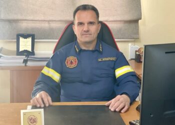 Διοικητής Πυροσβεστικής Αγρινίου για τη φωτιά στο εργοστάσιο: «Ο γρήγορος περιορισμός δείχνει την εκπαίδευση και την εμπειρία των πυροσβεστών»