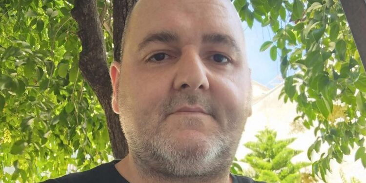 Θλίψη στο Αγρίνιο για την απώλεια του 46χρονου Δημήτρη Καρτσακάλη